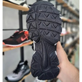 کفش اسپرت زنانه نایک مشکی رویه اسپیسر و چرم صنعتی سایز 39